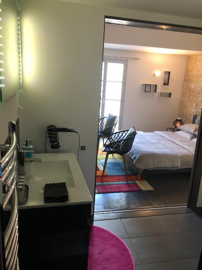 Les Halles Chambre D'Hotes Verteuil-sur-Charente Eksteriør billede